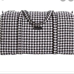 Midnight houndstooth Vera Bradley duffel bag